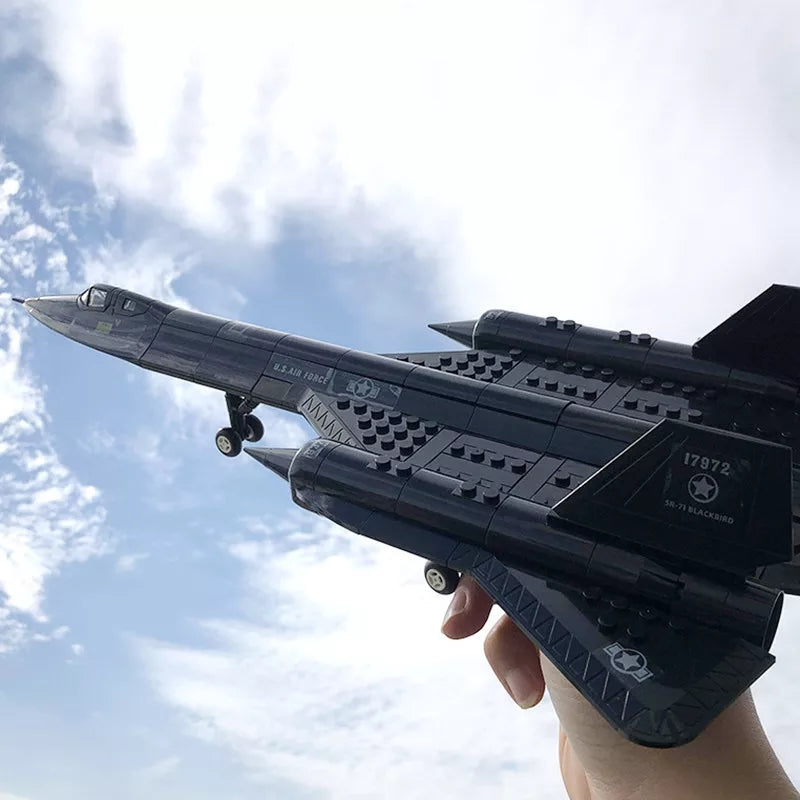 USAF SR-71 Blackbird Recon Aircraft2