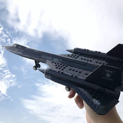 USAF SR-71 Blackbird Recon Aircraft2