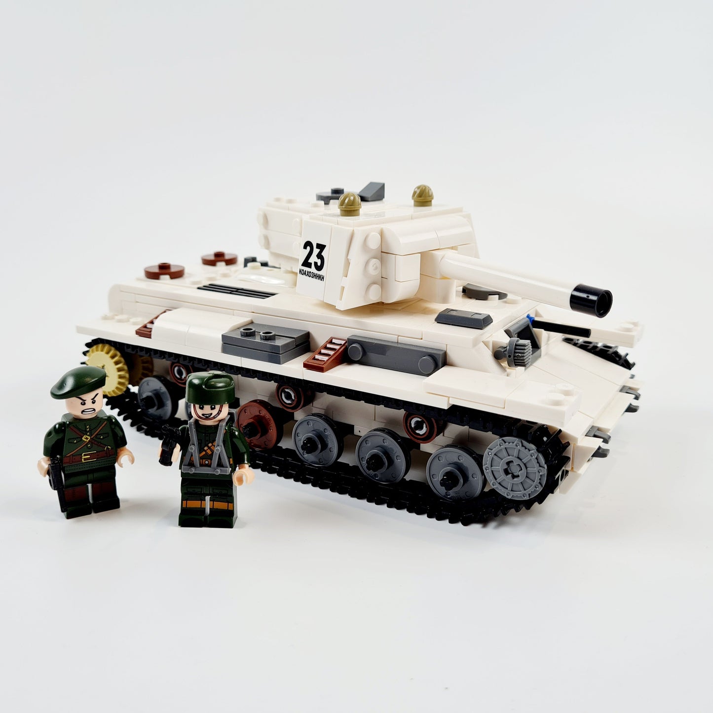 WW2 Soviet KV-1 Heavy Tank (Winter Camo)3