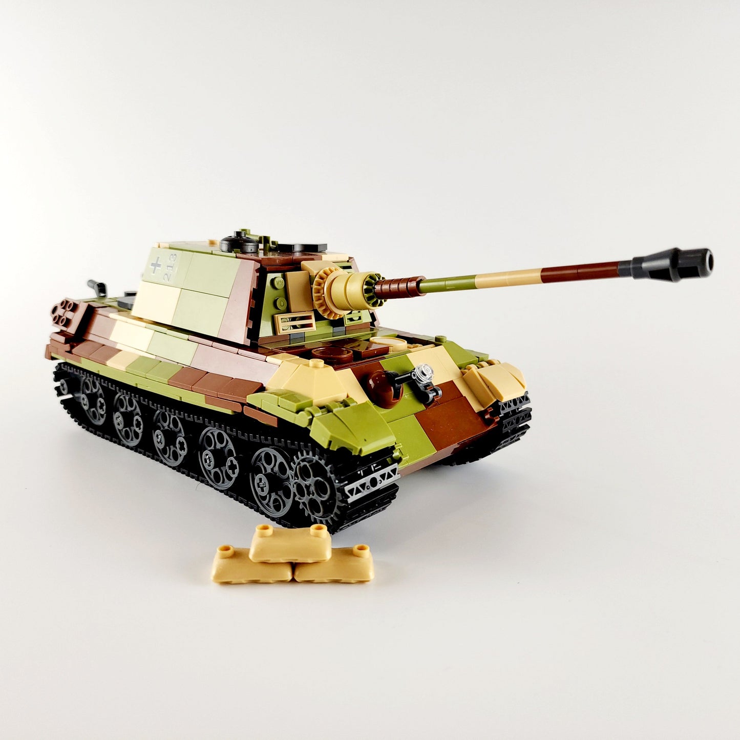 WW2 German Jagdtiger Tank Destroyer1