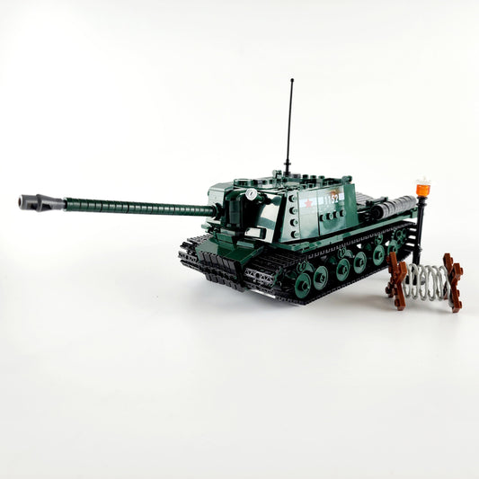 WW2 Soviet ISU-152 Tank Destroyer1
