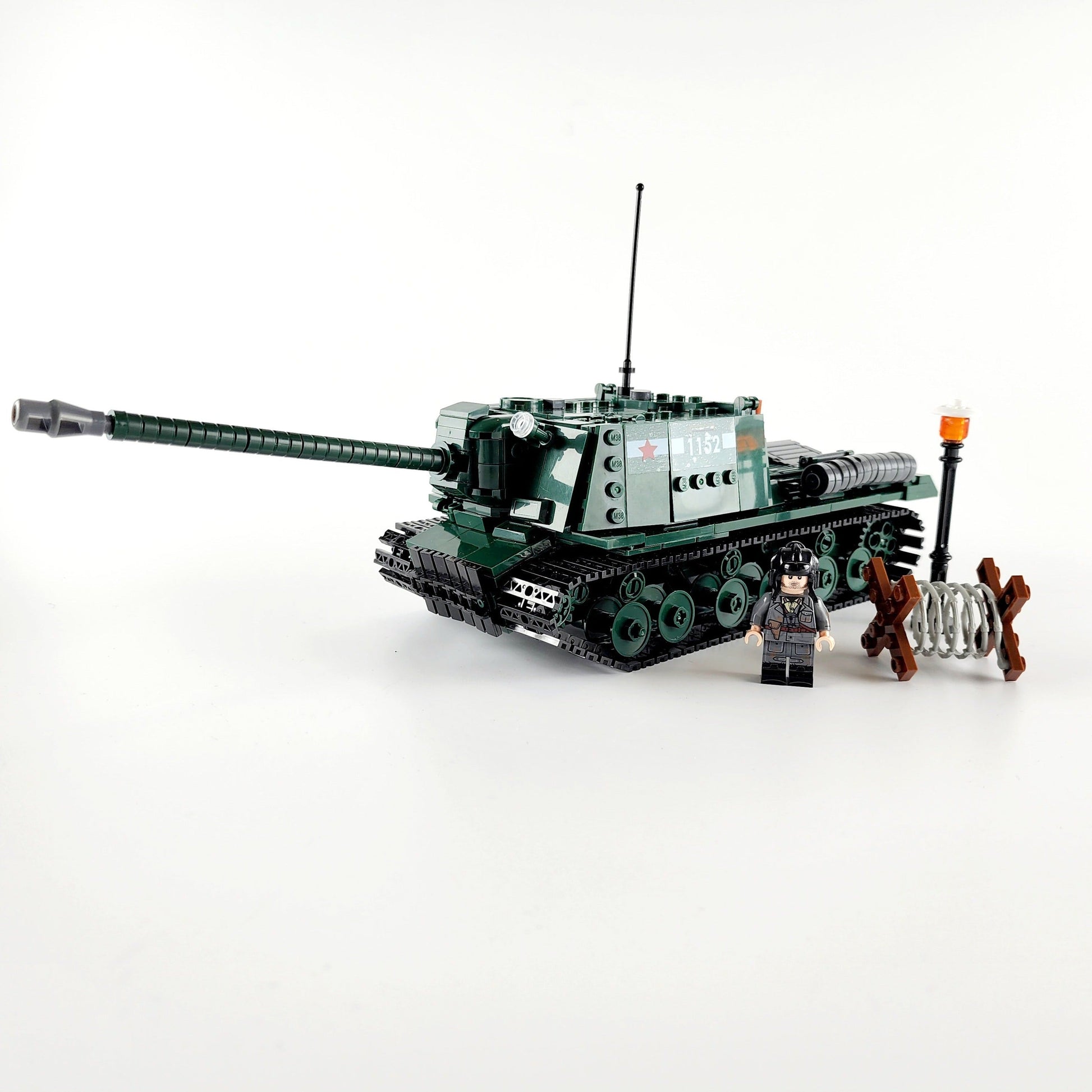 WW2 Soviet ISU-152 Tank Destroyer2