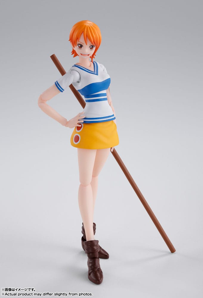 One Piece S.H. Figuarts Action Figure Nami Romance Dawn 14cm3