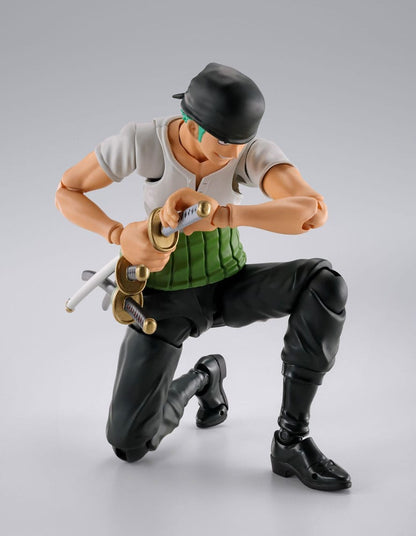 One Piece S.H.Figuarts Action Figure Roronoa Zoro Romance Dawn Ver. 15cm11