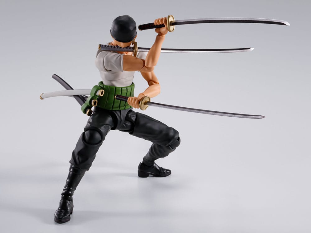 One Piece S.H.Figuarts Action Figure Roronoa Zoro Romance Dawn Ver. 15cm7