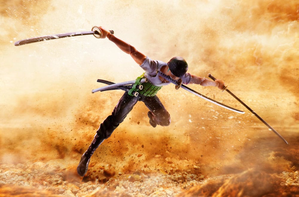 One Piece S.H.Figuarts Action Figure Roronoa Zoro Romance Dawn Ver. 15cm5