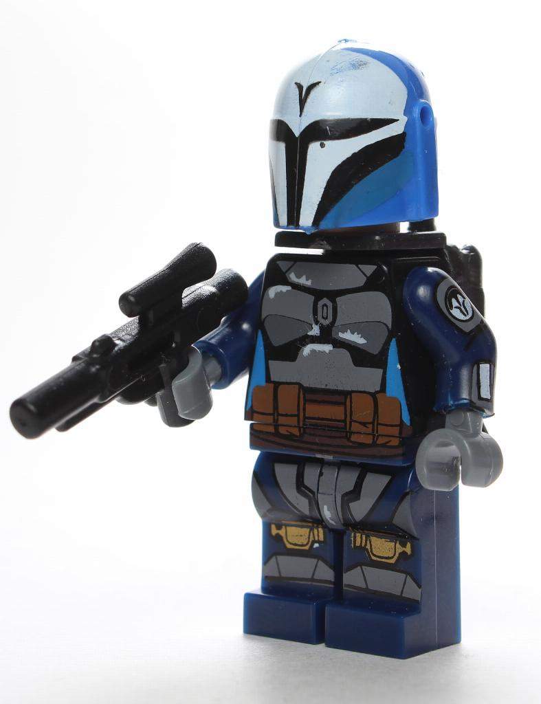 Bo-Katan Kryze Mandalorian Star Wars Minifigure2