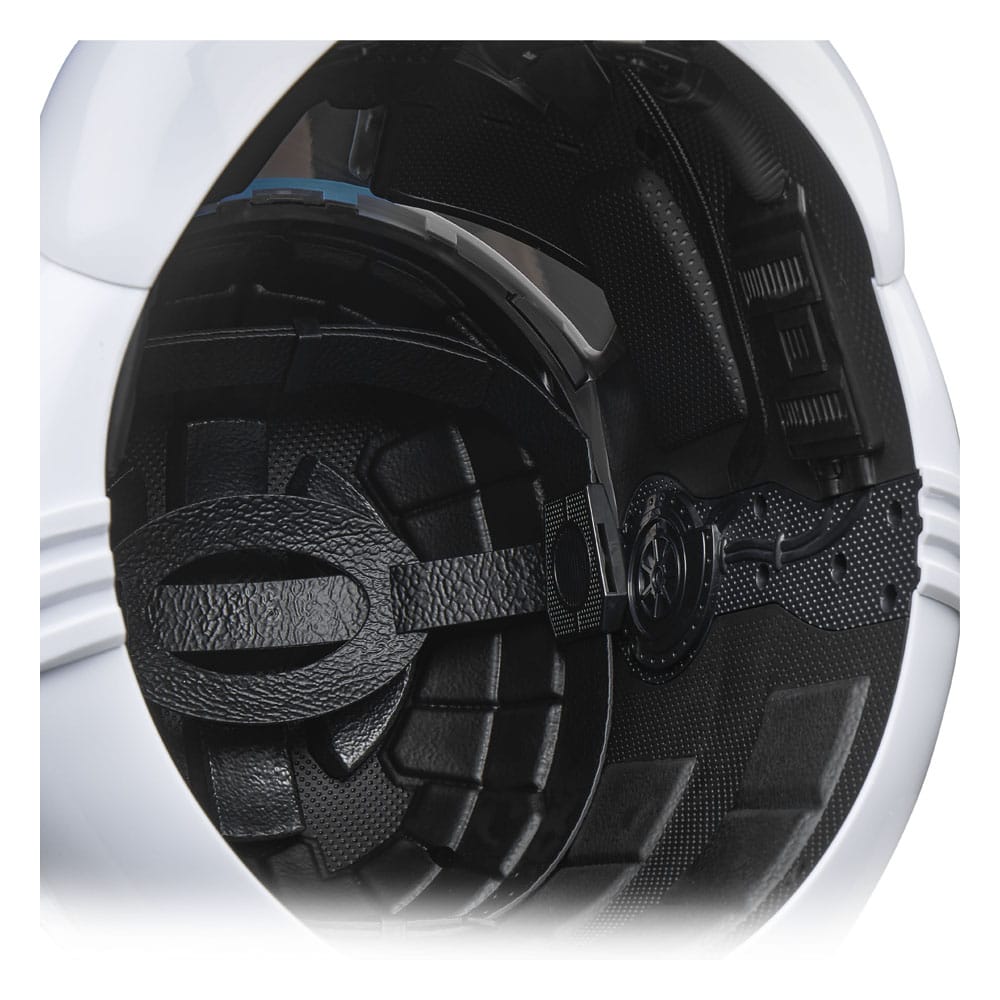 Star Wars: Ahsoka Black Series Electronic Helmet Clone Trooper (501st Legion)11