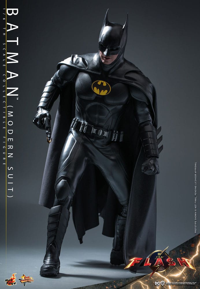 The Flash Movie Masterpiece Action Figure 1/6 Batman (Modern Suit) 30cm19
