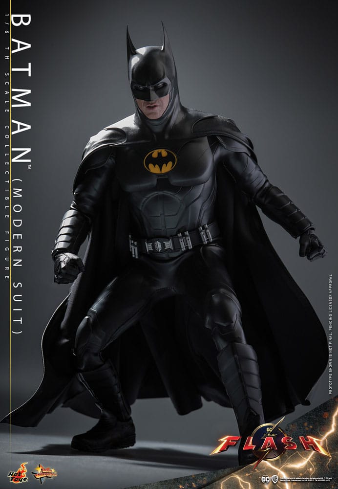 The Flash Movie Masterpiece Action Figure 1/6 Batman (Modern Suit) 30cm22