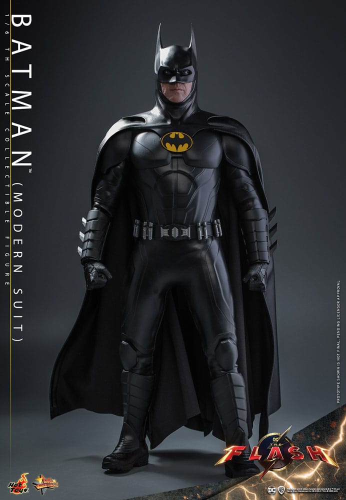 The Flash Movie Masterpiece Action Figure 1/6 Batman (Modern Suit) 30cm17