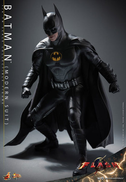 The Flash Movie Masterpiece Action Figure 1/6 Batman (Modern Suit) 30cm21