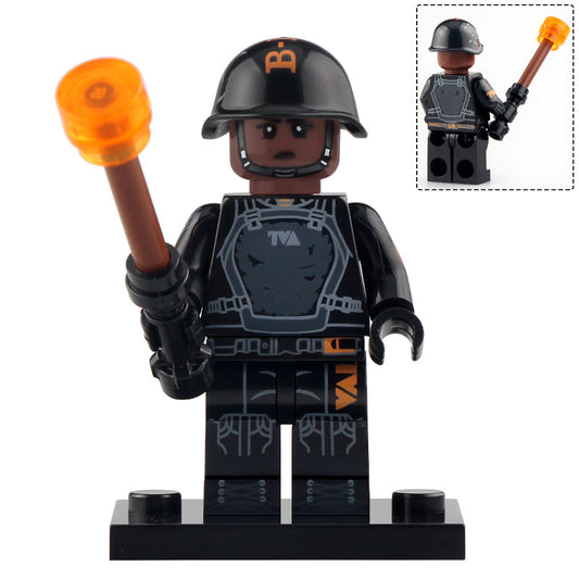 Hunter B-15 (Loki) Custom Marvel Superhero Minifigure1