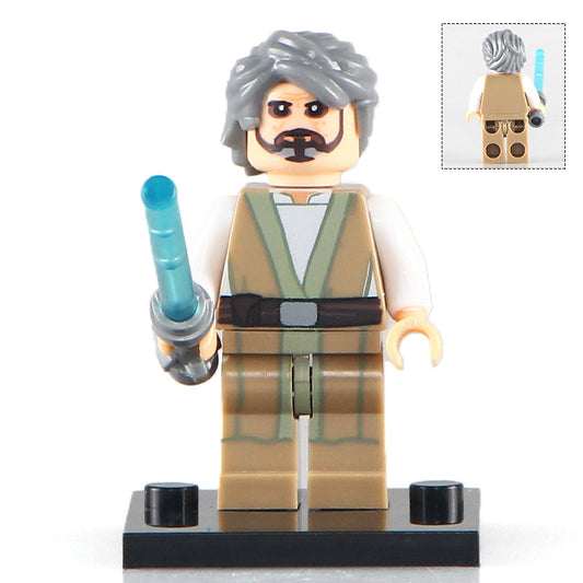 Classic Old Luke Skywalker Star Wars Minifigure1