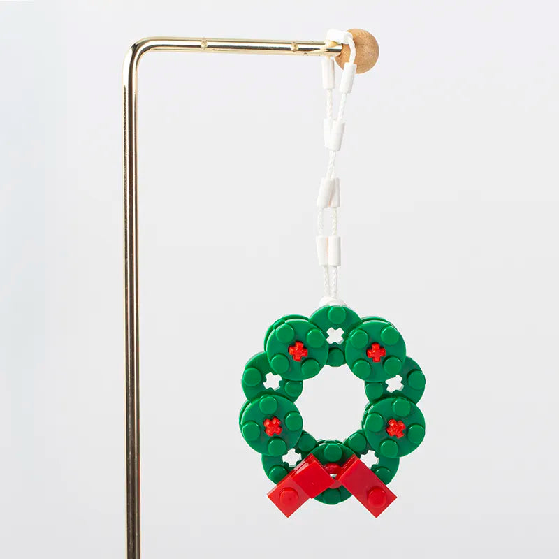 Christmas Wreath Ornament MOC1