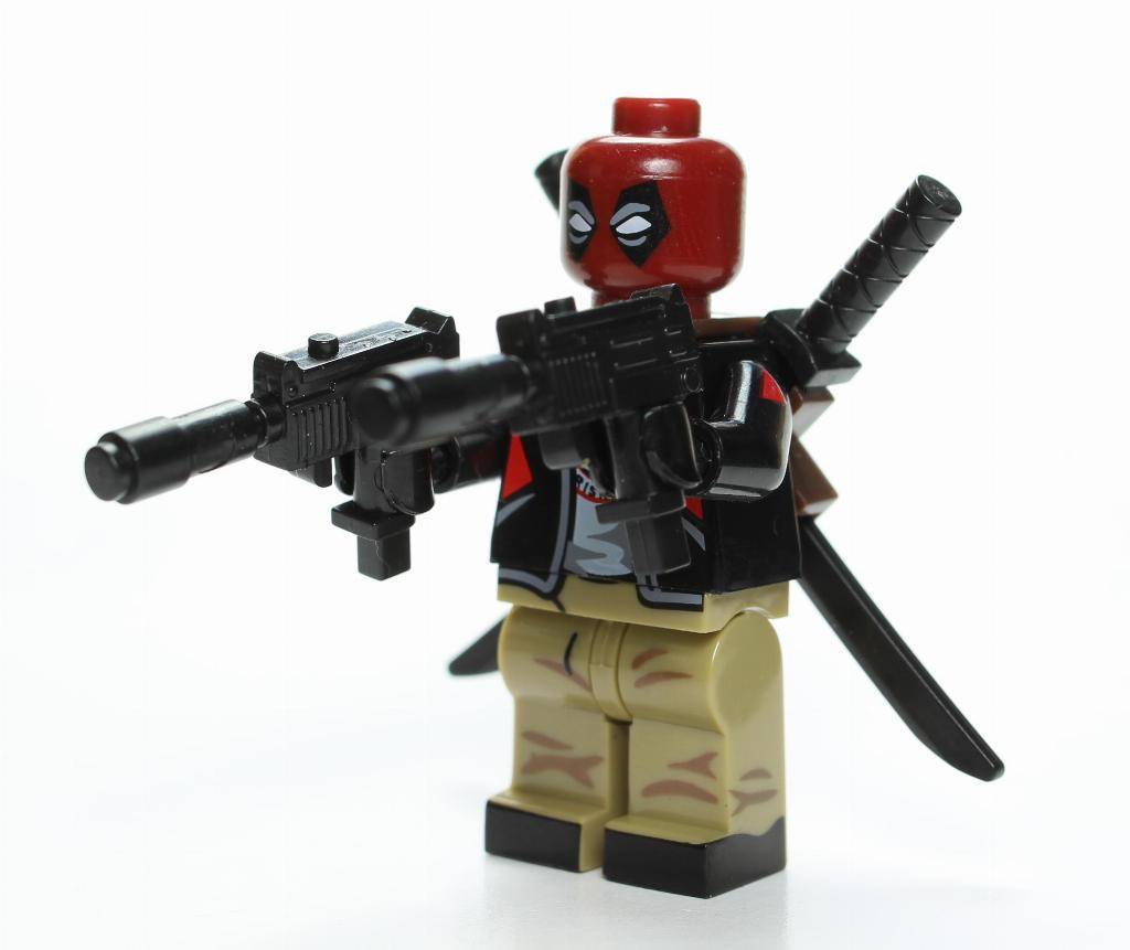 Deadpool Casual Custom Marvel Superhero Minifigure2